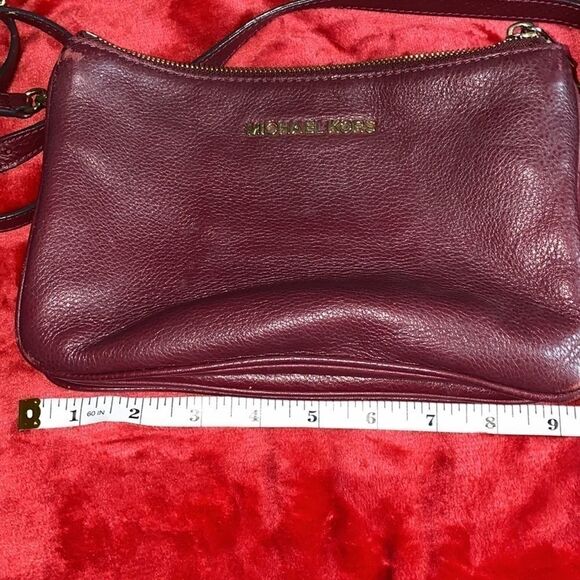 Michael Kors adele triple zip crossbody *Sale* Bundle 2 purses for $60 - Picture 12 of 13